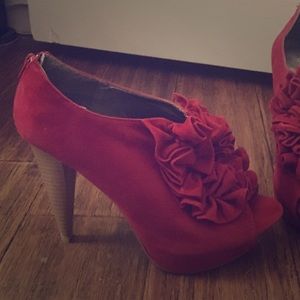 Charlotte Russe platform peep toe heel